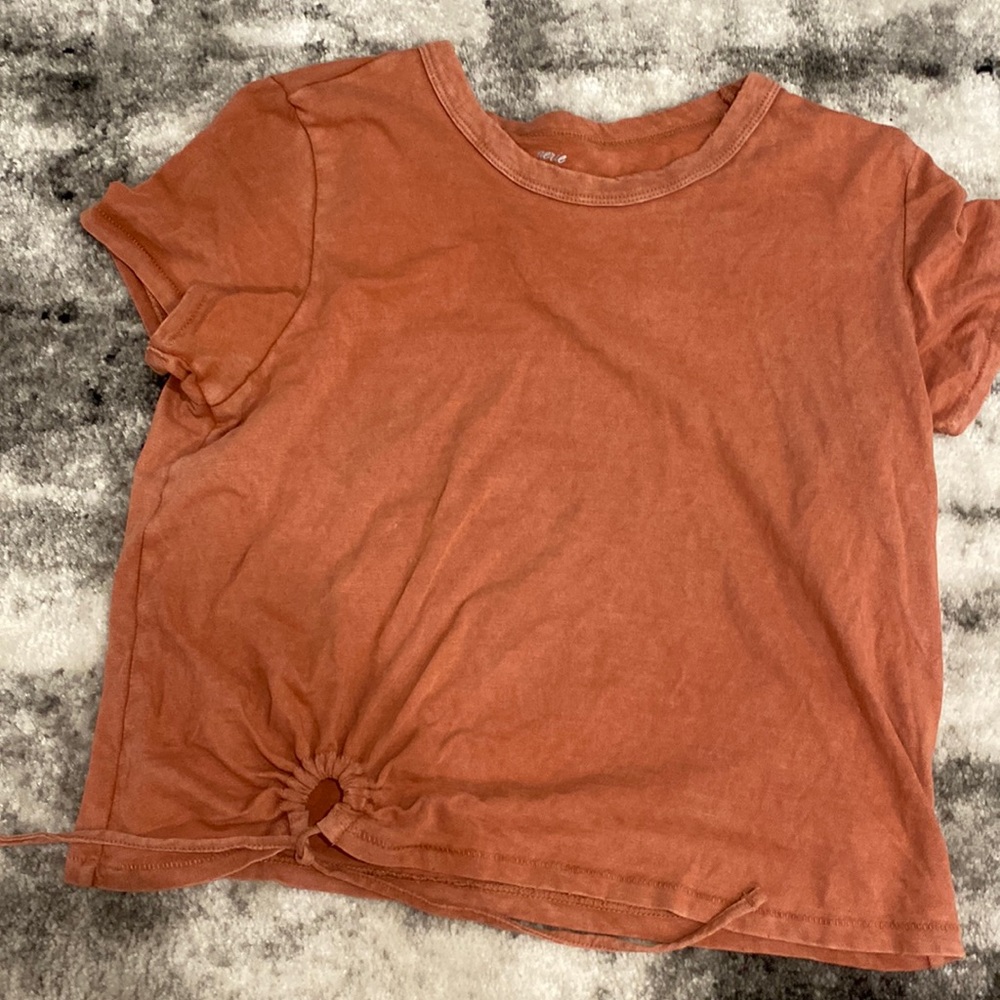 Burnt orange tshirt